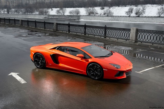 Lamborghini возвращается на Российский рынок с новым Aventador.