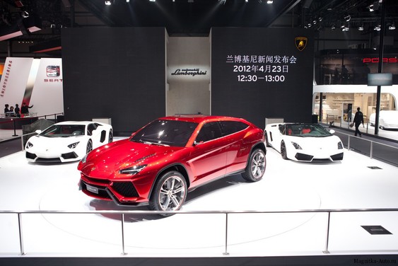 Lamborghini Urus Concept на автосалоне в Пекине