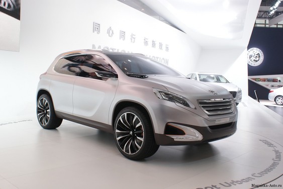 Концепт кроссовера Peugeot Urban в Пекине