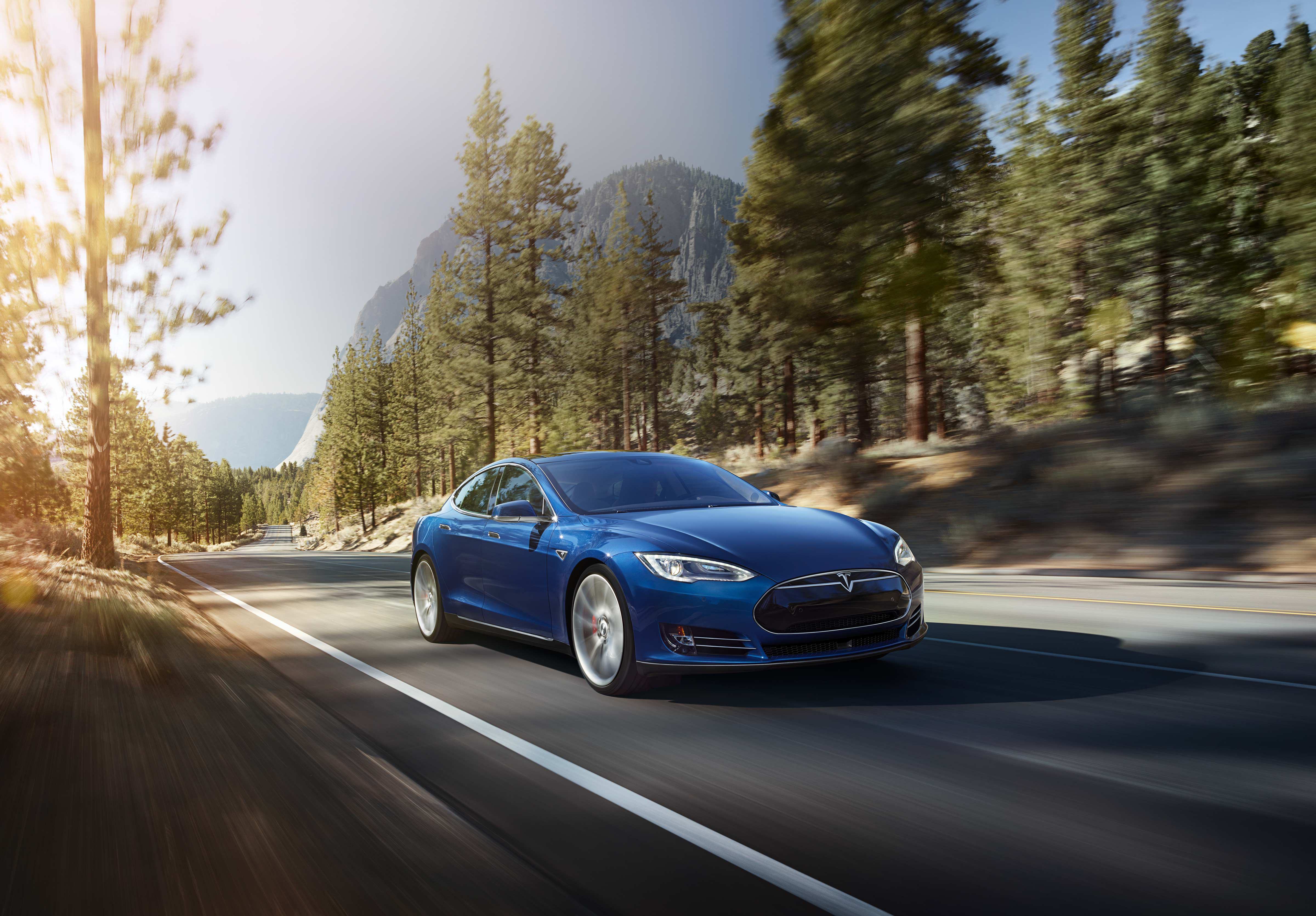 Tesla Model дорога загрузить